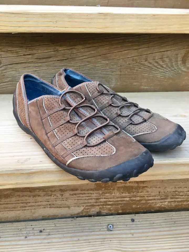 Women's Privo Slip Ons Size 9.5 - Excellent Condition thumbnail