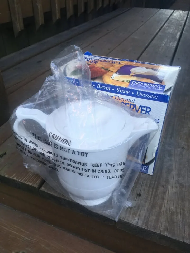 2 Cup Thermal Syrup/Gravy Server - 16 oz. - New image indicator(3)