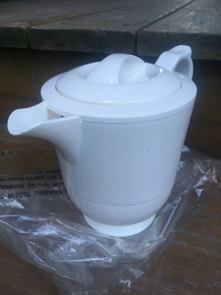 2 Cup Thermal Syrup/Gravy Server - 16 oz. - New image indicator(8)
