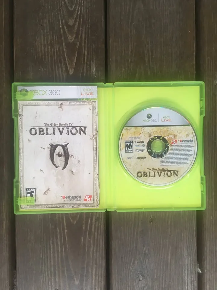 Elder Scrolls IV: Oblivion Complete - Xbox 360 image indicator(2)