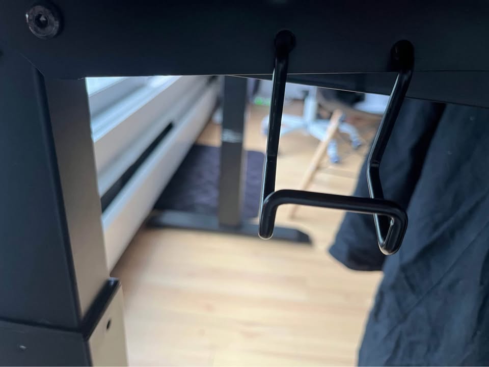 Standing Desk black comes with drawer and headphone stand - photo 4
