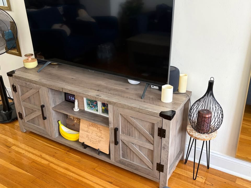 TV stand/media console - photo 3