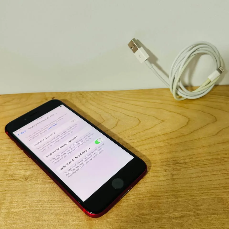 iPhone SE 2nd Gen 64gb Product Red Edition 🧡 image indicator(5)