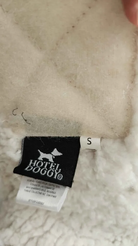 Hotel Doggy S Dog Coat image indicator(5)