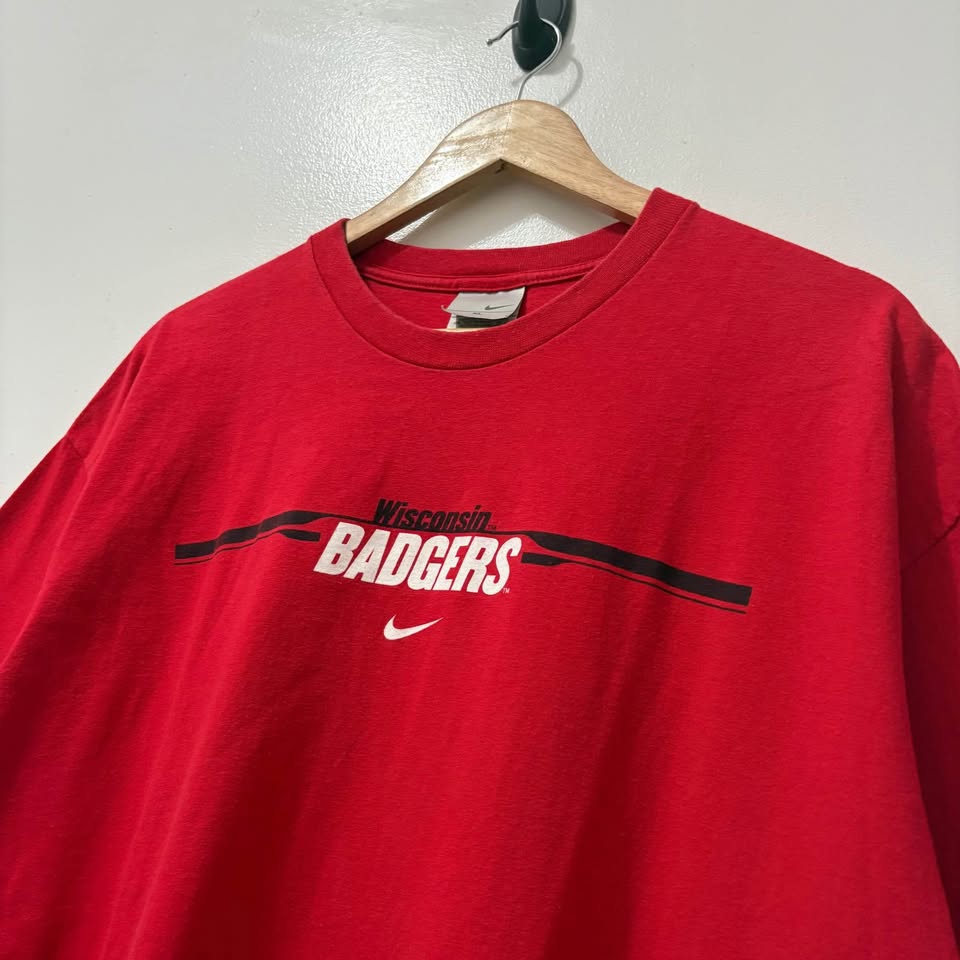 VINTAGE NIKE WISCONSINS BADGER TEE - photo 2