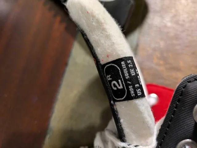 Kids Ice Skates image indicator(2)