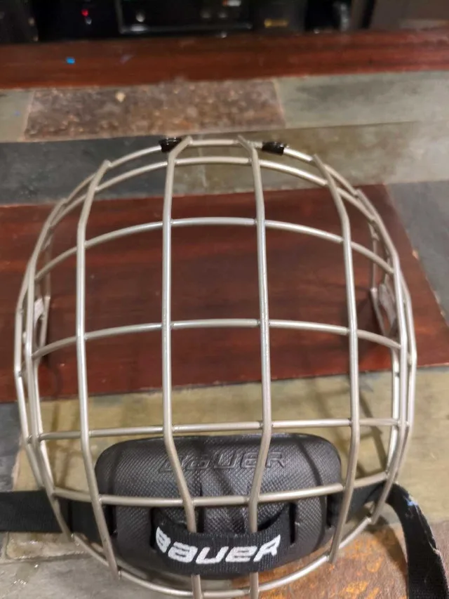 Kids Hockey Face Shield image indicator(2)
