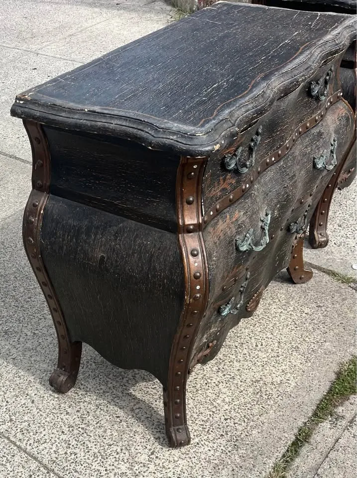 Collezioni Europa Bombay Chests (reproductions) image indicator(4)