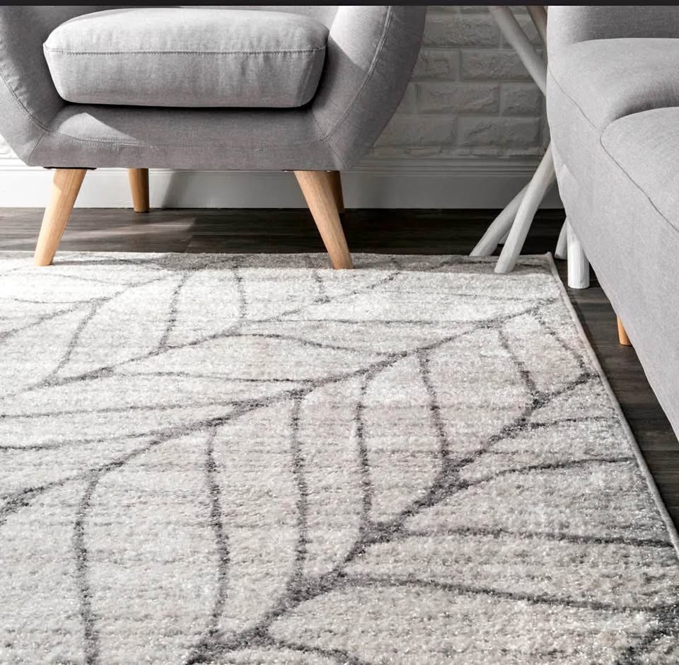 5’ x 8’ Contemporary Rug