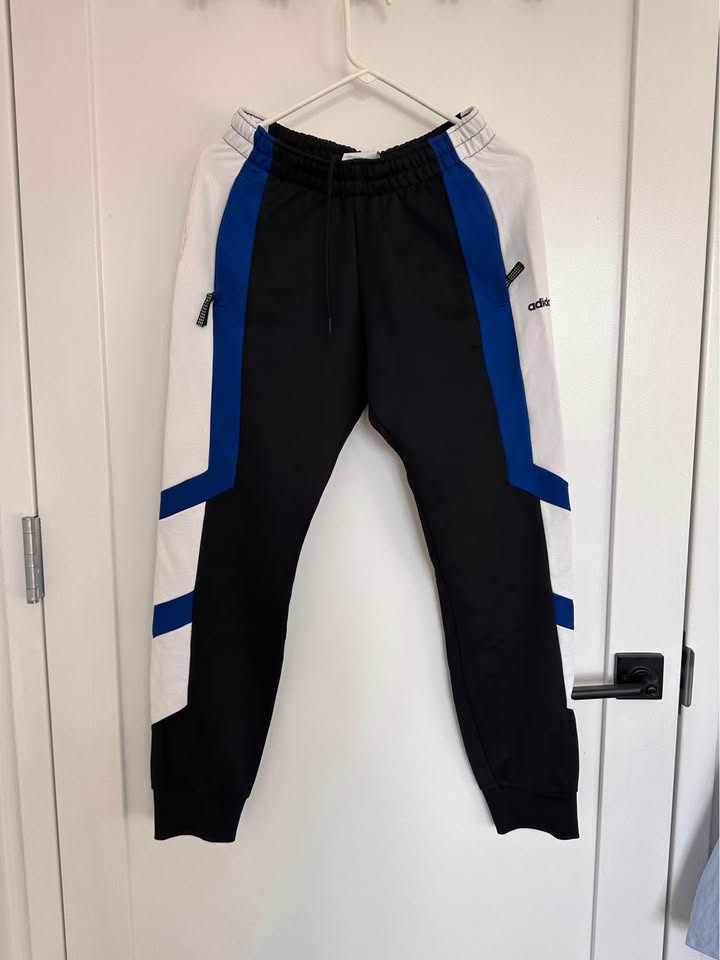 Adidas Originals Men's EQT Color Block Hoodie and sweatpants - photo 3