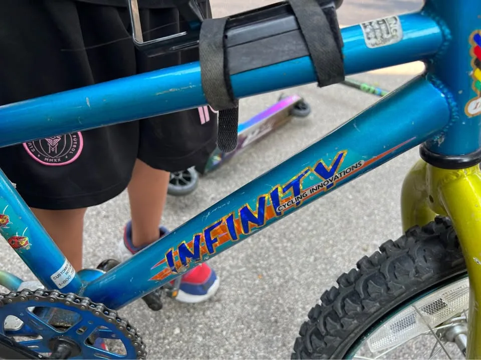 Kids bike for a 6-8 year old kid image indicator(3)