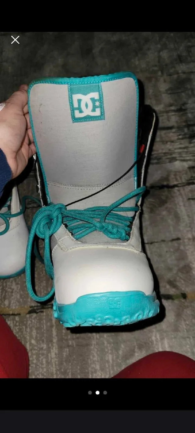 DC WOMENS SNOWBOARD BOOTS- US 8.5/ UK 6.5. Best offer! image indicator(2)
