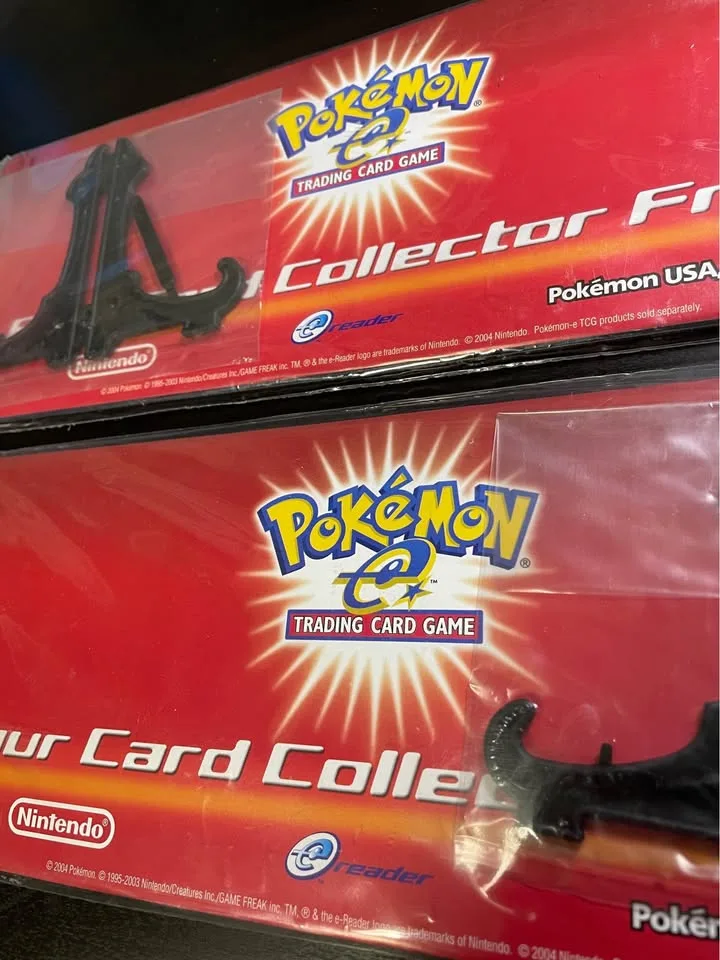 Sealed Pokemon Four Card Collector Frames Acrylic 2004 image indicator(4)