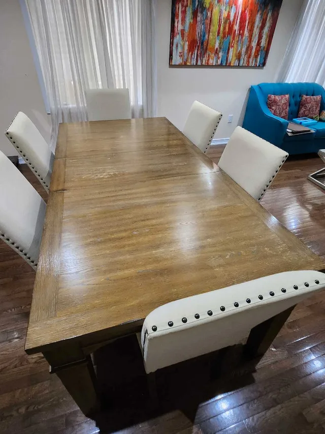 Adjustable wooden dining table with Good Cindition Chairs thumbnail