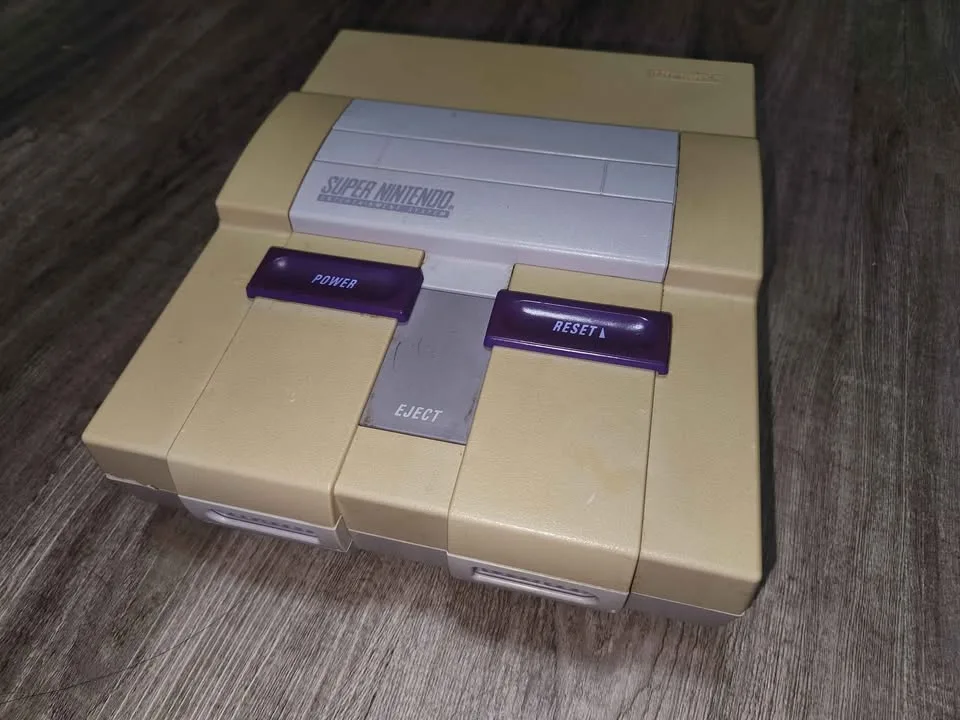 SNES Console + 1 Controller + AC Adapter/AV cable - Tested image indicator(2)