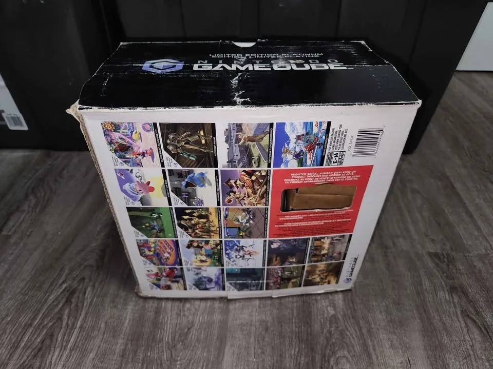 Nintendo GameCube CIB + OEM Controller image indicator(4)