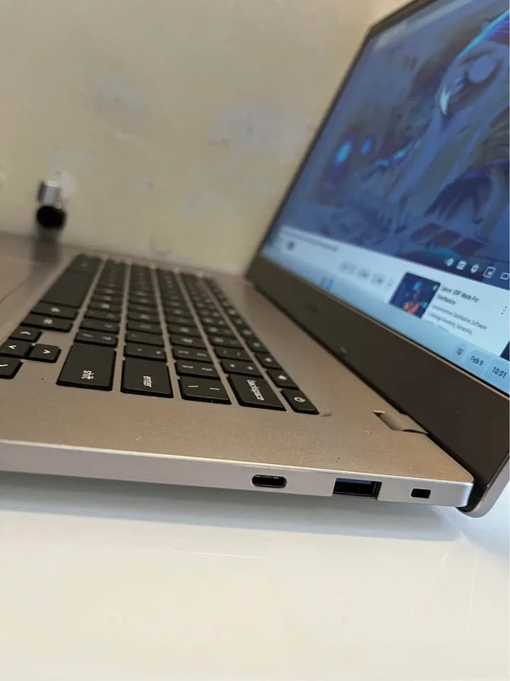 Samsung Chromebook plus 15.6” Like New image indicator(5)