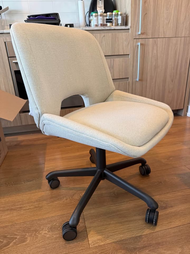 Desk Chair - photo 3