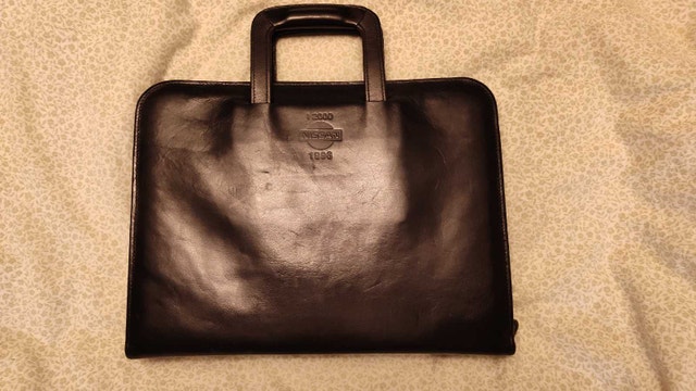 Nissan Leather Portfolio