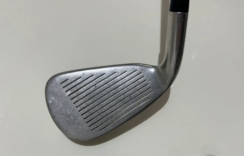 Taylormade R7 Regular Shaft Golf Iron Set image indicator(2)