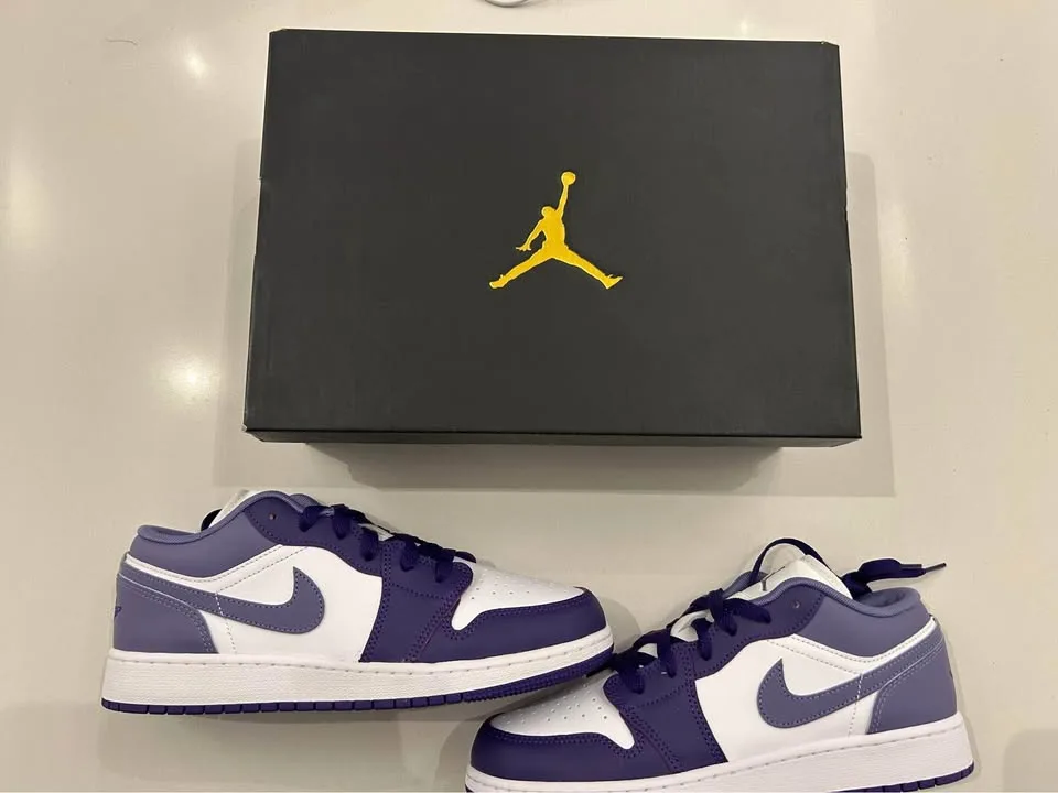 Brand New Jordan 1 Low GS purple image indicator(2)