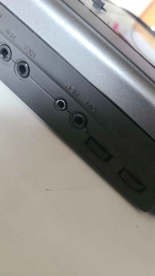 Optimus CTR-109 Cassette Recorder w/ Microphone image indicator(9)