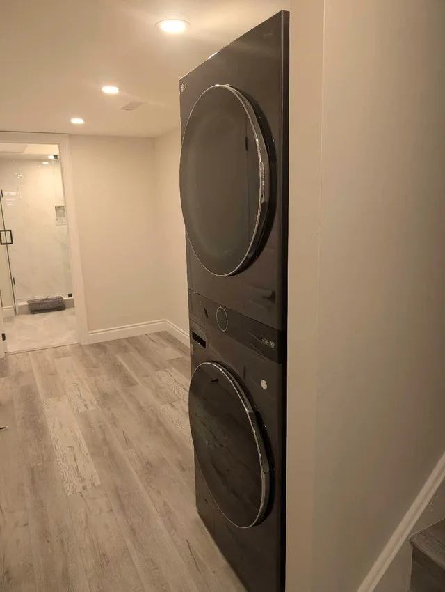 Studio Basement Appartment image indicator(2)