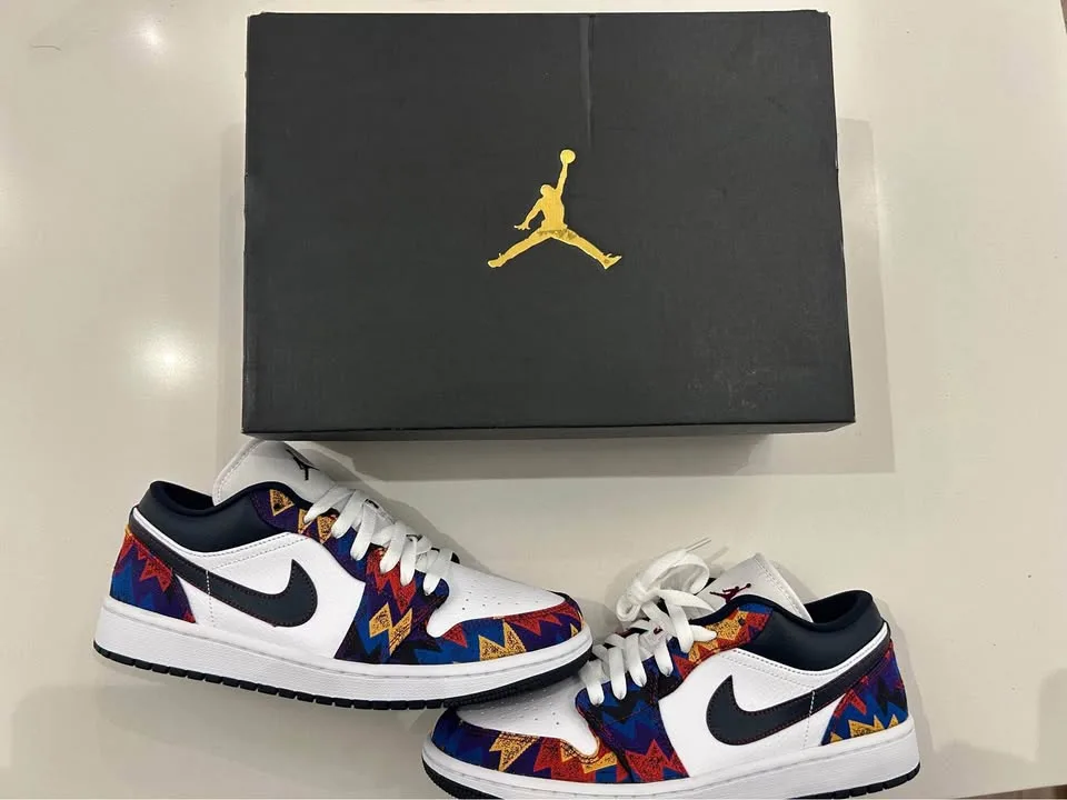 Brand New Jordan 1 low “Nothing But Net” size 9 image indicator(2)