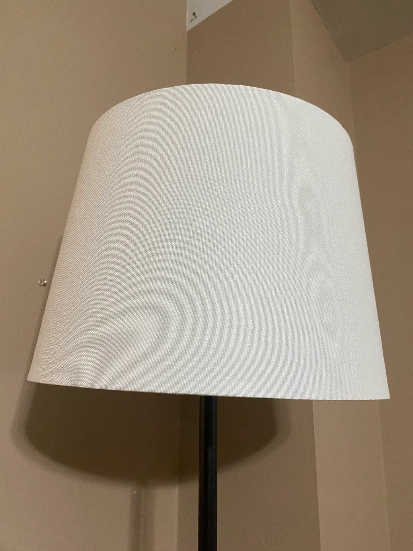 Vintage Mid Century Modern Fiberglass Lamp Shade thumbnail