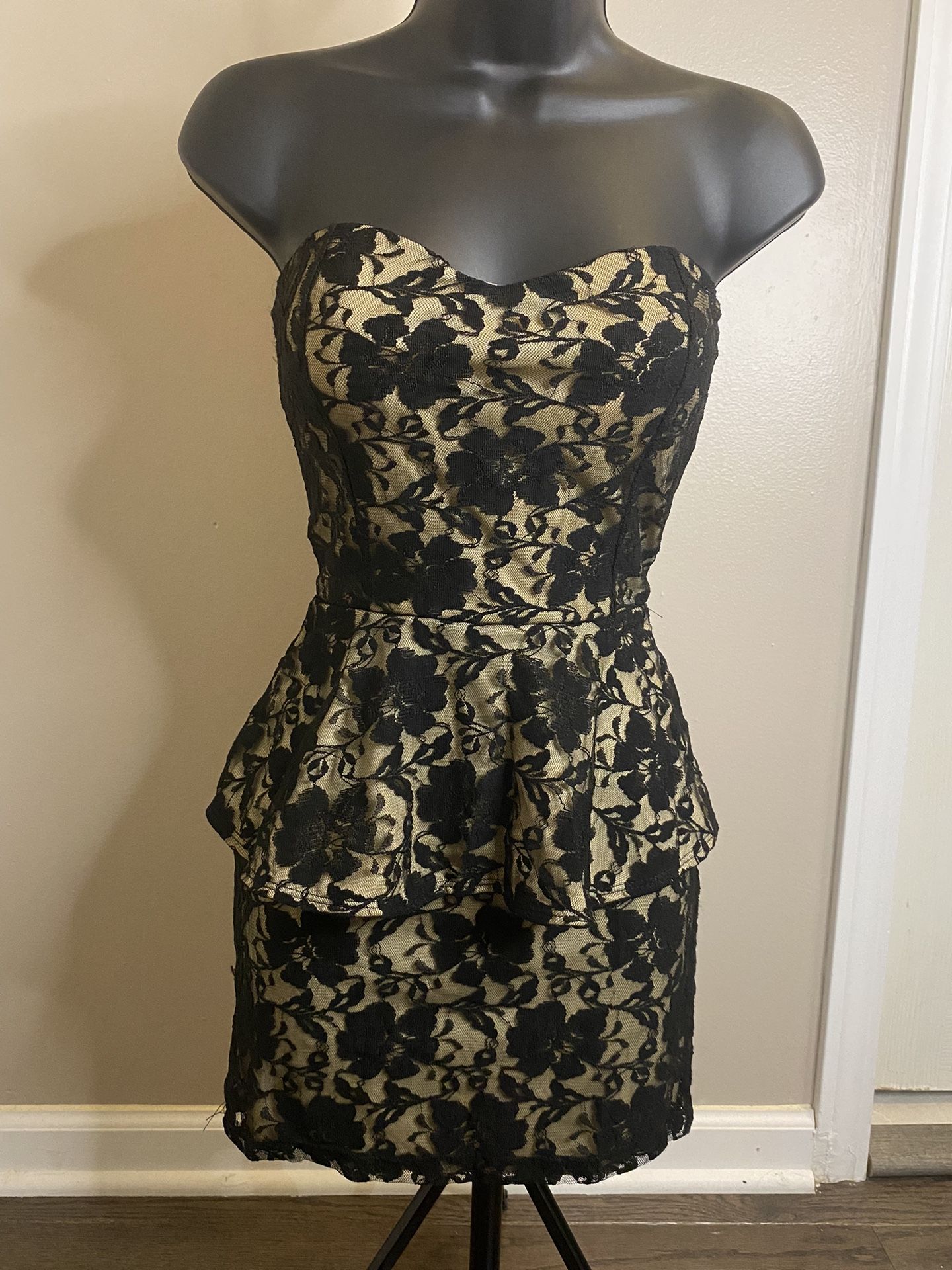 Agaci Dress