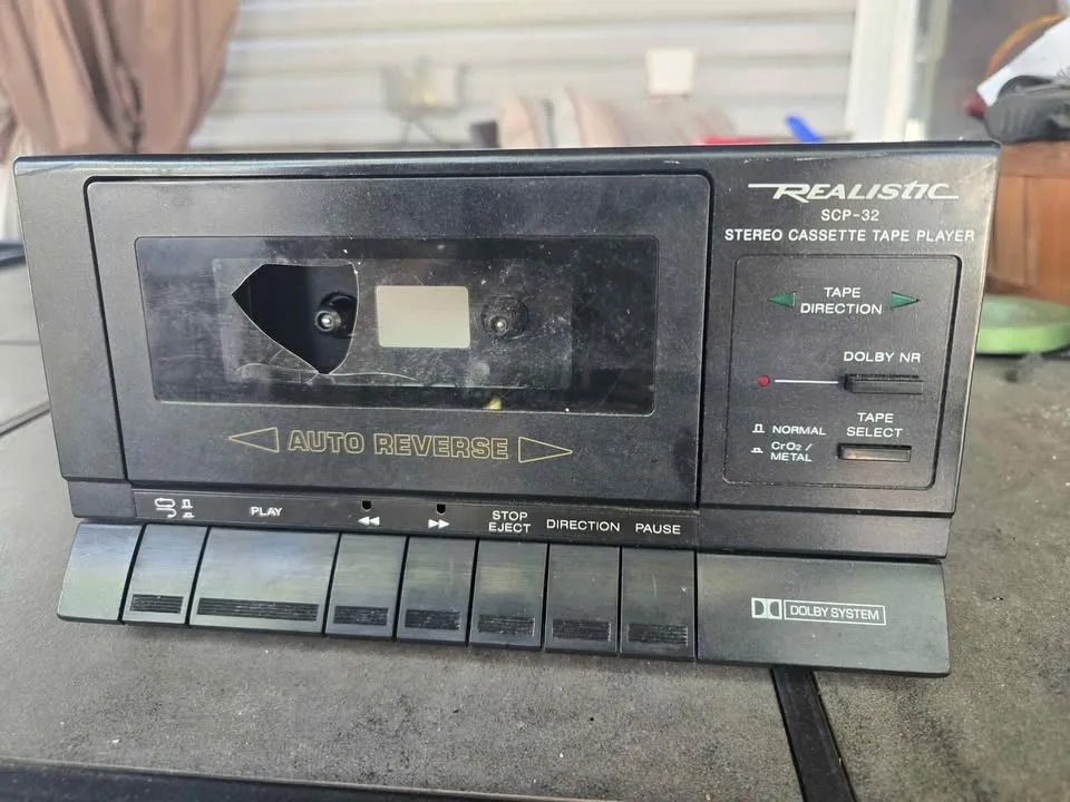 Realistic SCP-32 stereo cassette tape player image indicator(3)