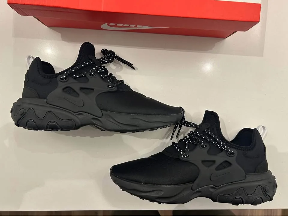 Brand New Nike React Presto Black Cat image indicator(2)