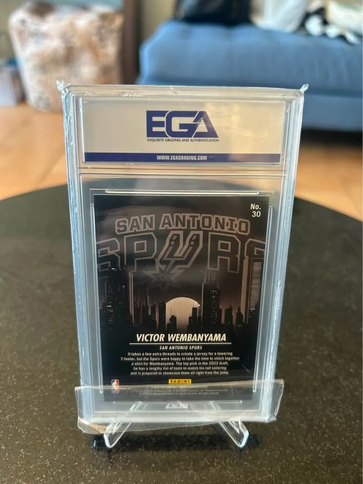 EGA 9.5 Victor Wembanyama 2023-24 Panini NBA Hoops RC image indicator(2)