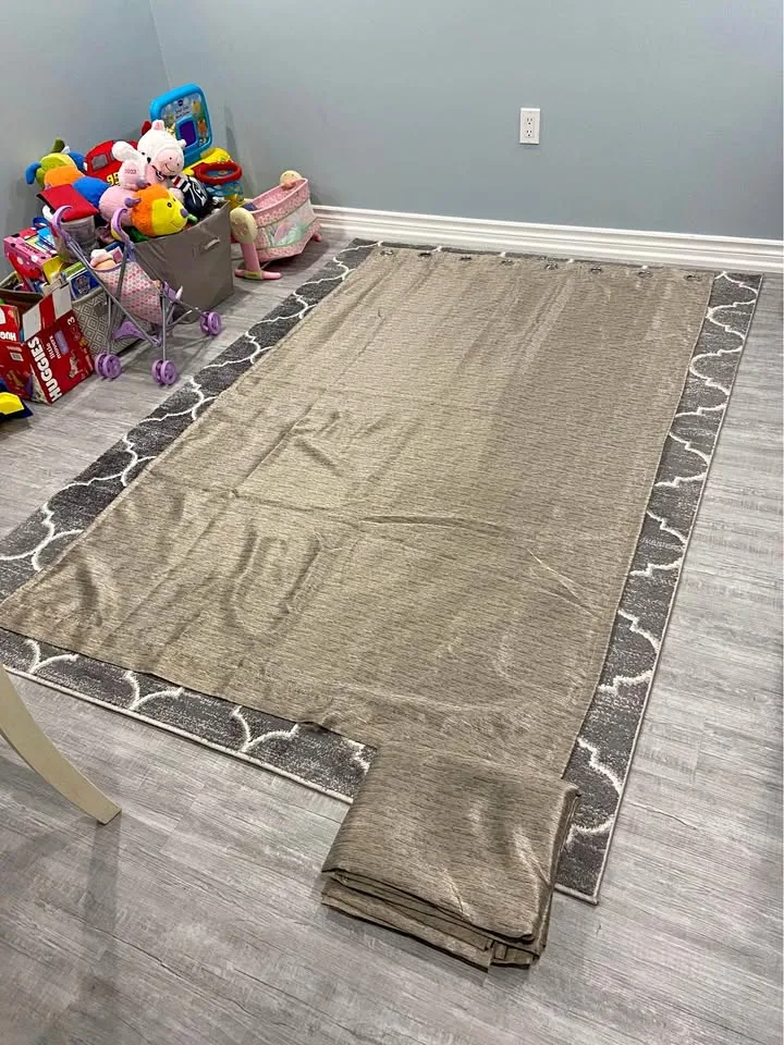Champagne coloured curtain set thumbnail