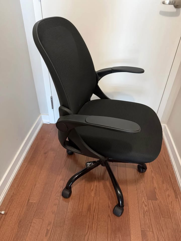 Office chair with back lumbar support - photo 3