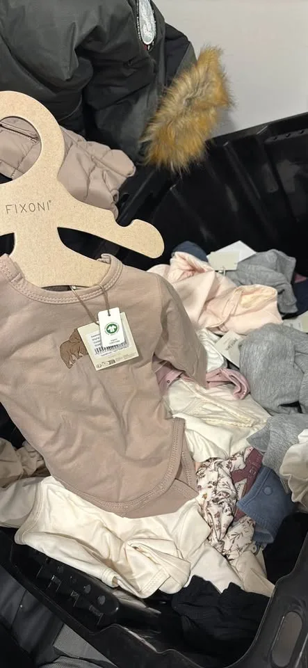 STORE CLOSURE SALE image indicator(3)