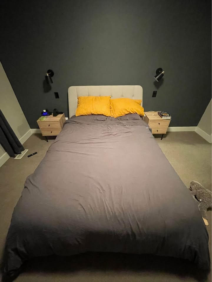 Queen Bed Frame- mattress included - photo 2