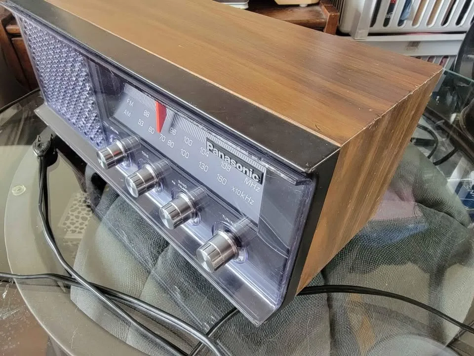 🧡 Vintage Panasonic radio model RE-6513C (1976) image indicator(5)