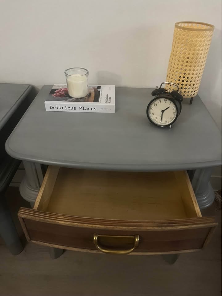 Refurbished Solid Wood Night Stands - photo 4