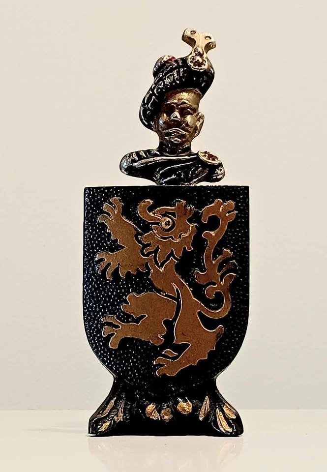 Vtg.Scottish Soldier's Head & Shield