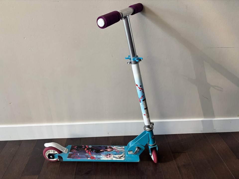 Huffy Frozen scooter - photo 2
