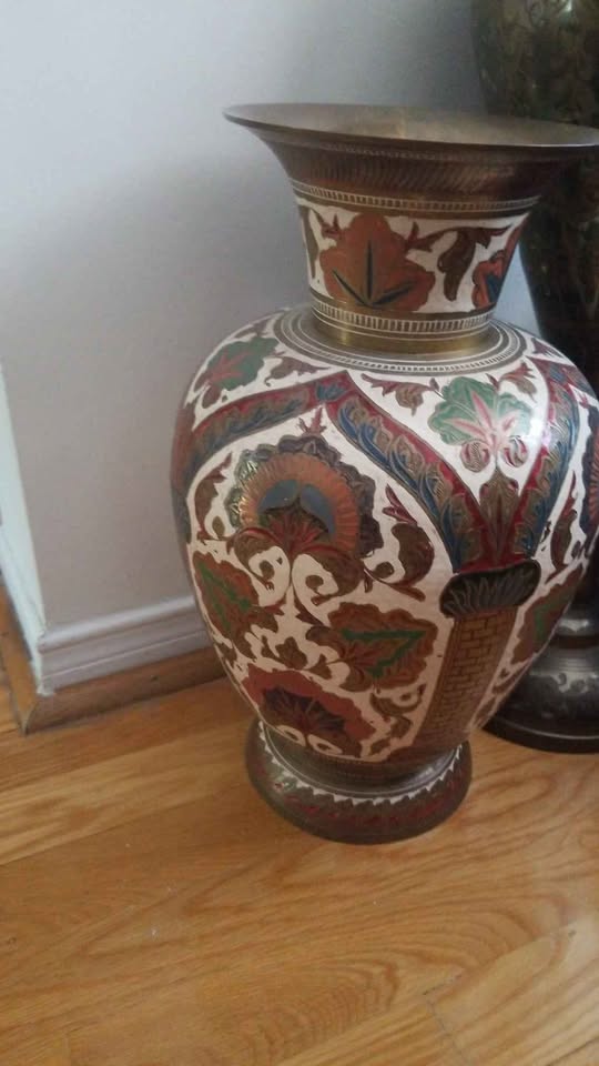 Vintage Art Glass Vase - photo 2