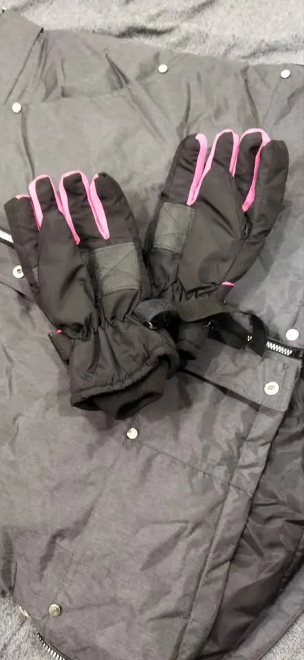 Canada Weathergear Women’s Winter Jacket – Size L image indicator(4)