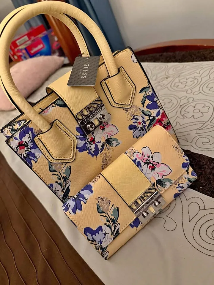 UNUSED GUESS yellow floral purse and wallet thumbnail