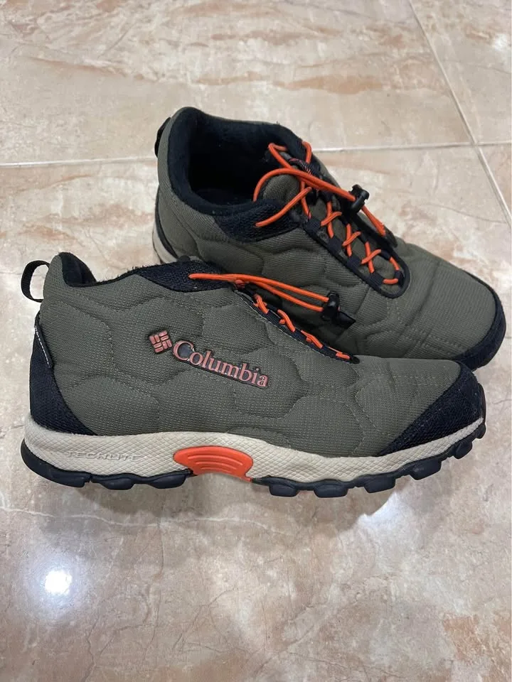 Columbia Omni-Grip Shoes – Excellent Condition image indicator(4)