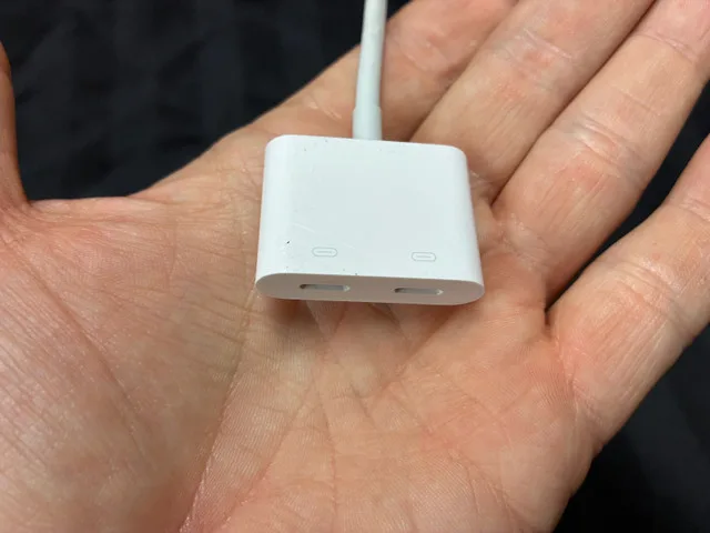Apple Lightning Cables, Adapters, and Dongles image indicator(7)