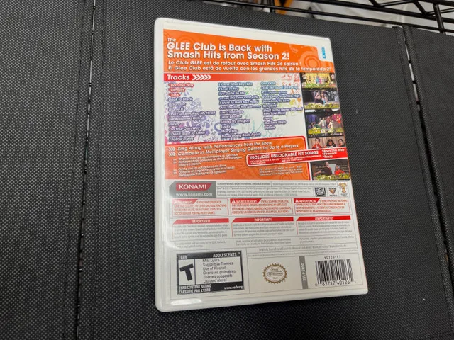 Karaoke Revolution Glee: Volume 3 (Nintendo Wii) image indicator(2)