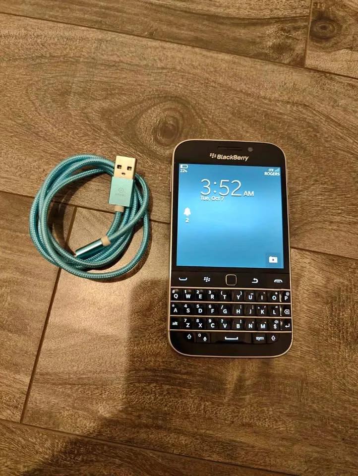 Blackberry Classic 4G LTE (Very Rare Model)