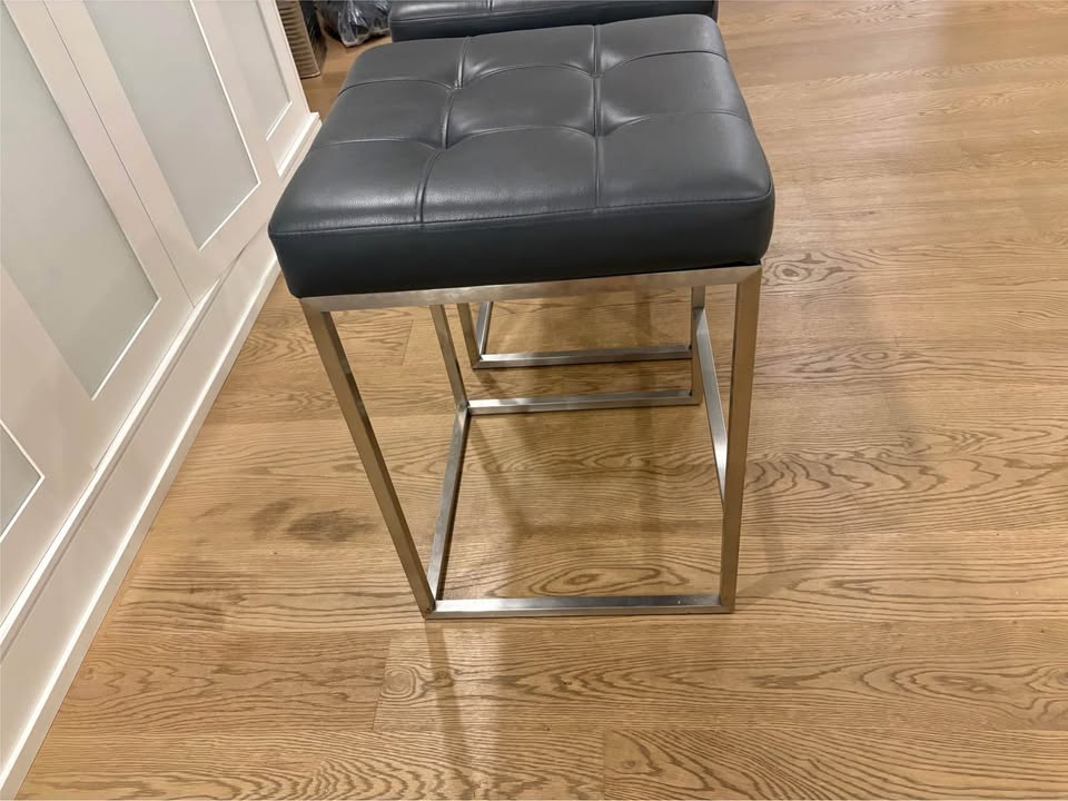 Leather Bar Stools - photo 3