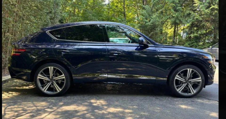 2025 Genesis GV80 Coupe 3.5T V6 e-SC AWD image indicator(9)